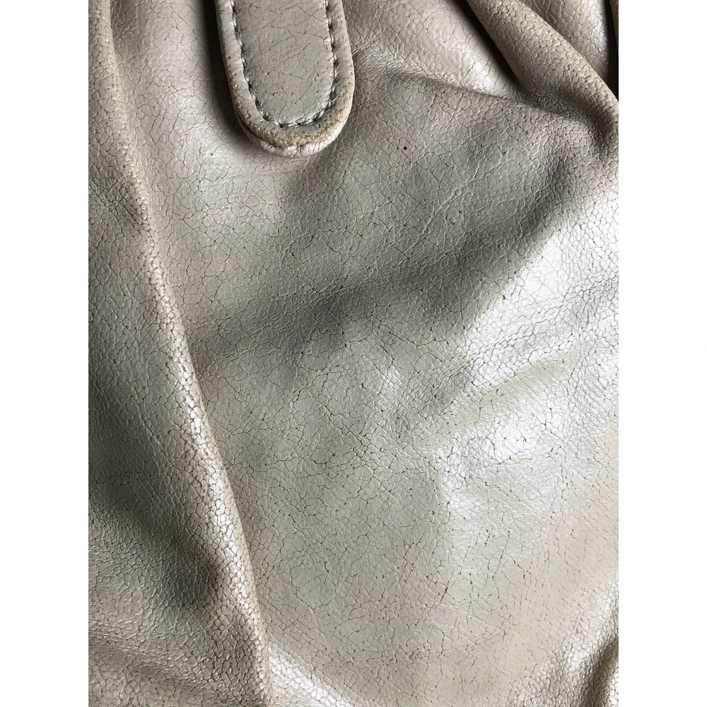 Vintage 70s Valerie Barad Beige Shoulder Bag Pleated Frame‎ Purse Made in Taiwan